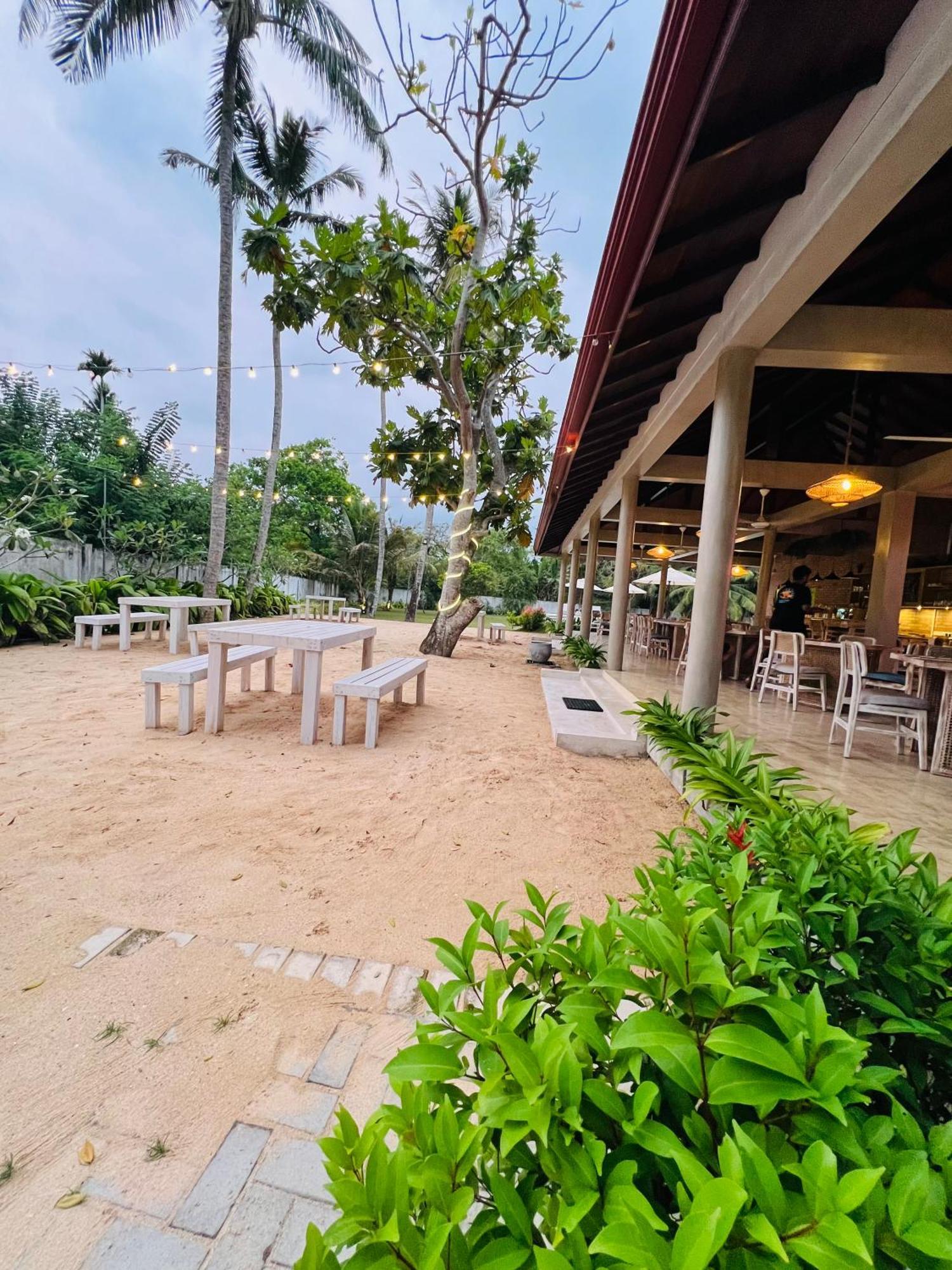 The Jam House Hotel Ahangama Exterior photo
